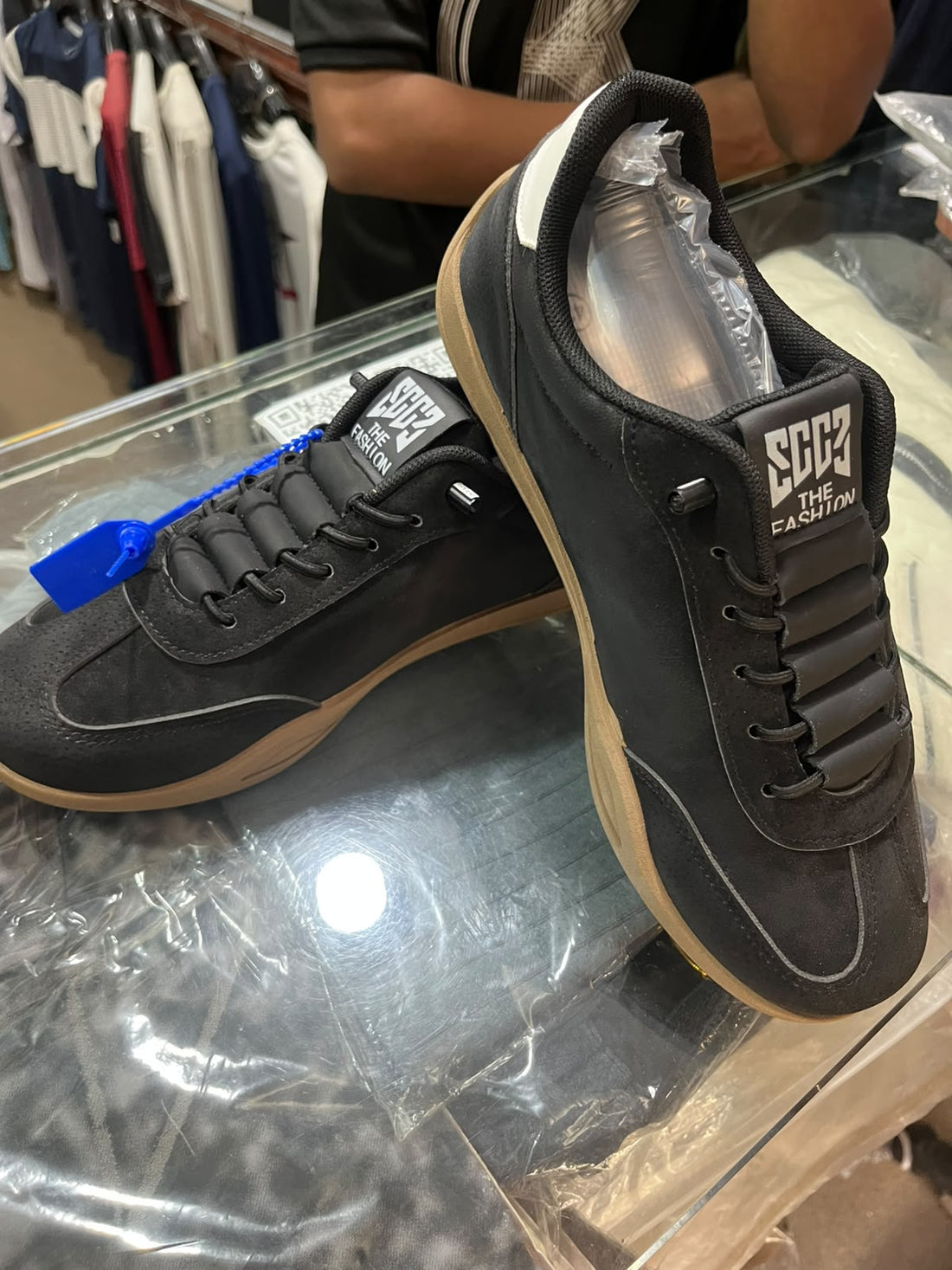 AJ Collection AX – Black Flat Casual Sneakers SQ